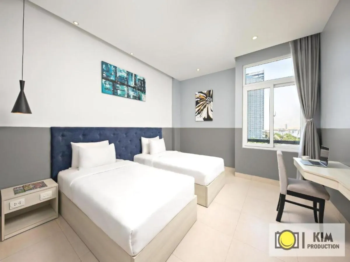 Capital O 1200 Salem Riverside Hotel Da Nang Vietnam