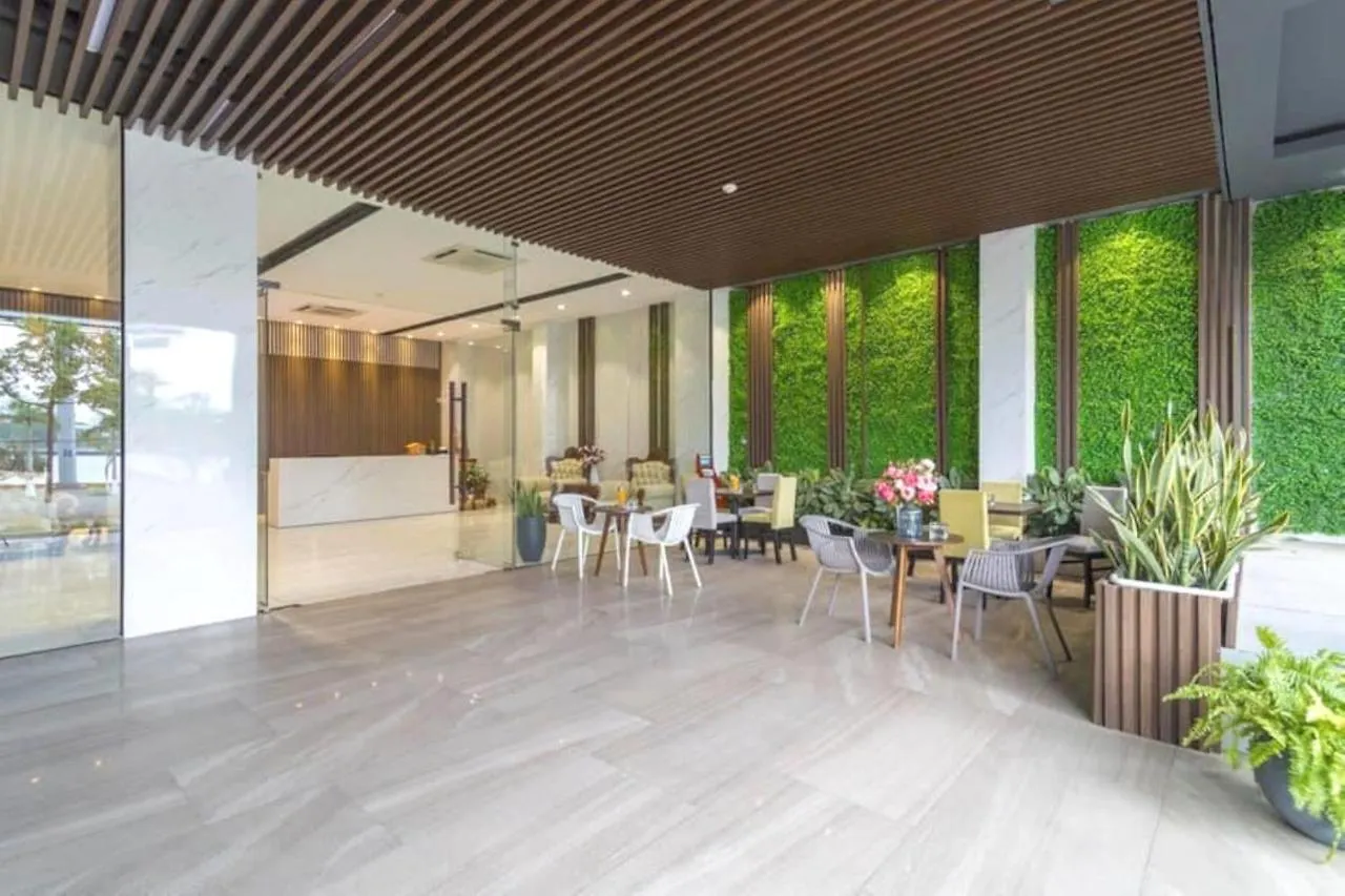 Capital O 1200 Salem Riverside Hotel Da Nang Vietnam